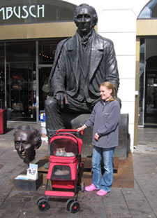 Vaner foran H.C. Andersens statue