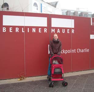 Pierre ved Berlin muren